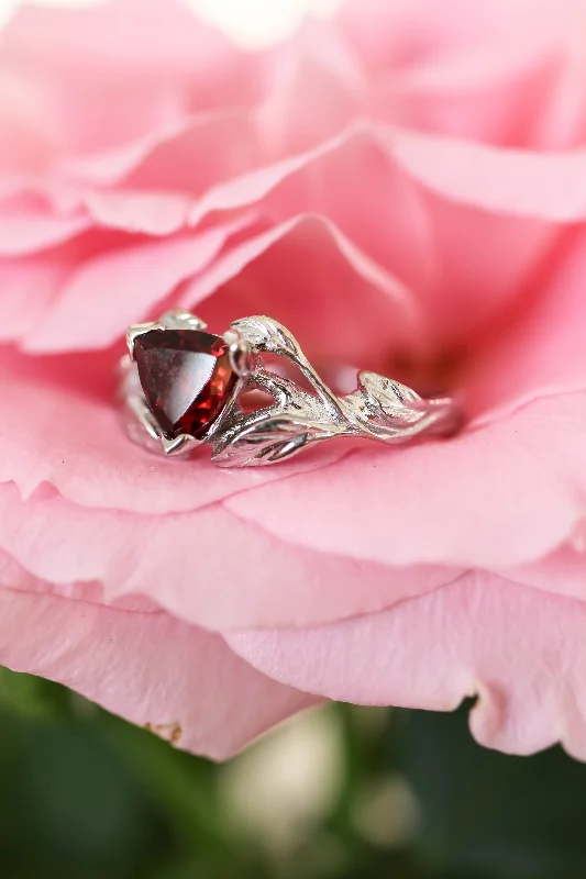 Trillion cut red garnet branch ring / Clematis