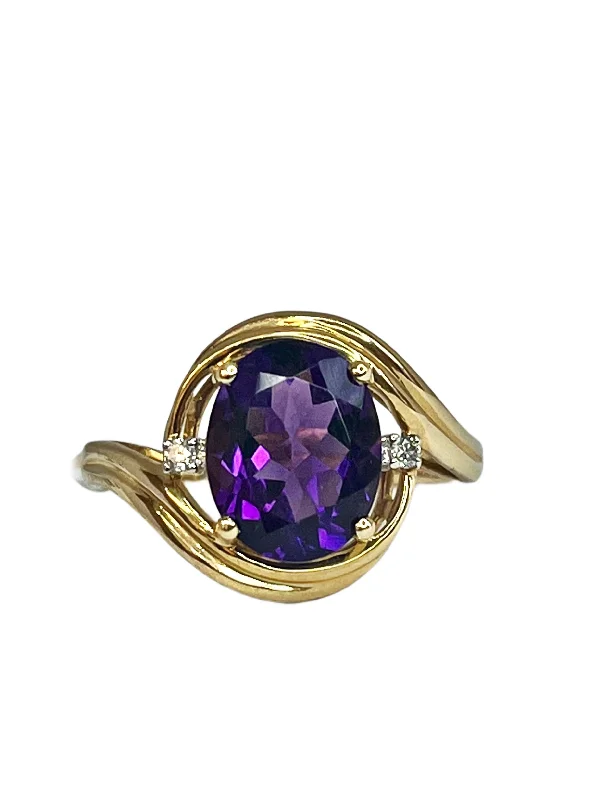 14k Yellow Gold 2.23ct oval Amethyst & diamond ring