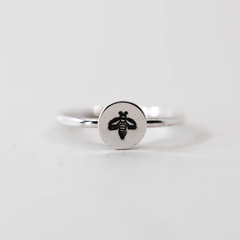 Bee Ring in Silver