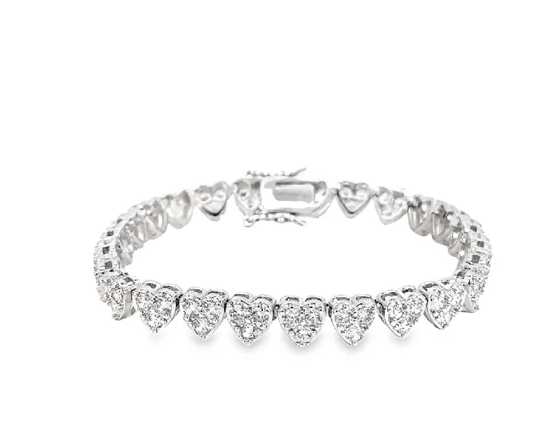 Donna 18k White Gold Plated Silver Heart Bracelet with Simulated Diamond Crystals