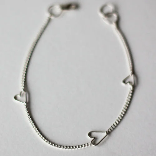 Jane Hollinger Honey Sterling Silver Bracelet with 3 Hearts