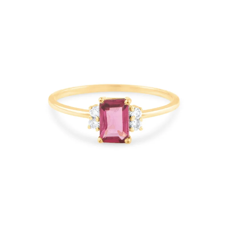 Rhodolite Rect. & Diamond Round  Ring In 18K Yellow Gold